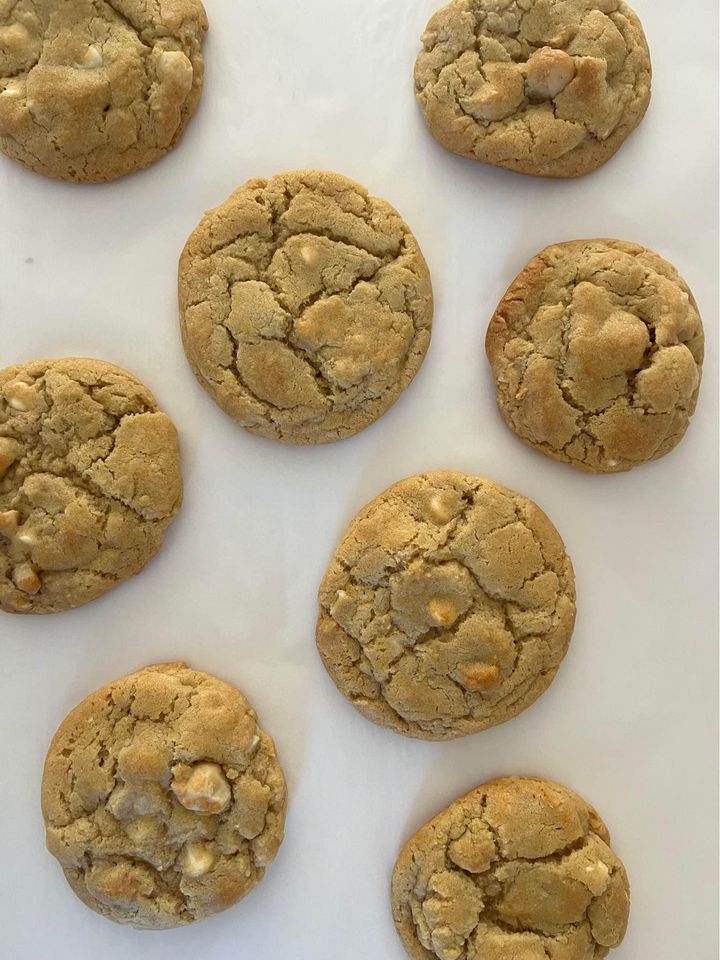 White Chocolate Chip Macadamia Nuts Cookies